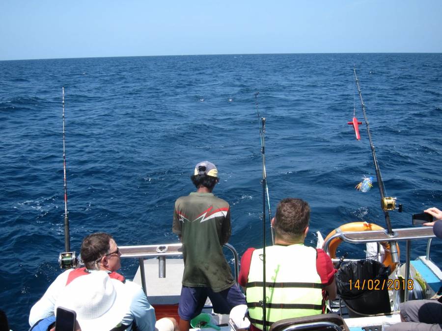 Guiden tok tak snøret og heiste fisken ombord uten styring fra fiskeren selv.