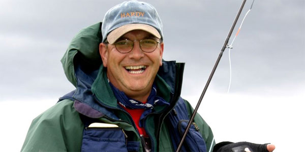 Barry Ord Clarke med bok om 50 nye sjøørret-fluer