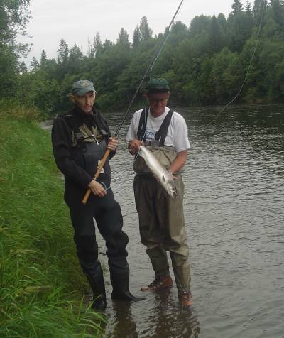 Nå er det liv i Lågen!