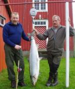 Første 20 kilos-laksen landet i Namsen!