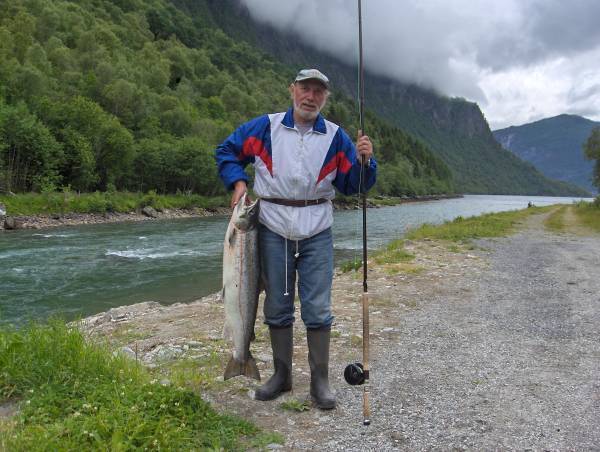 Kraftige kutt i laksefisket også for  Møre og Romsdal