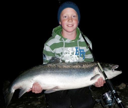 11-åring med rekordlaks på 15,3 kilo i Beiarelva