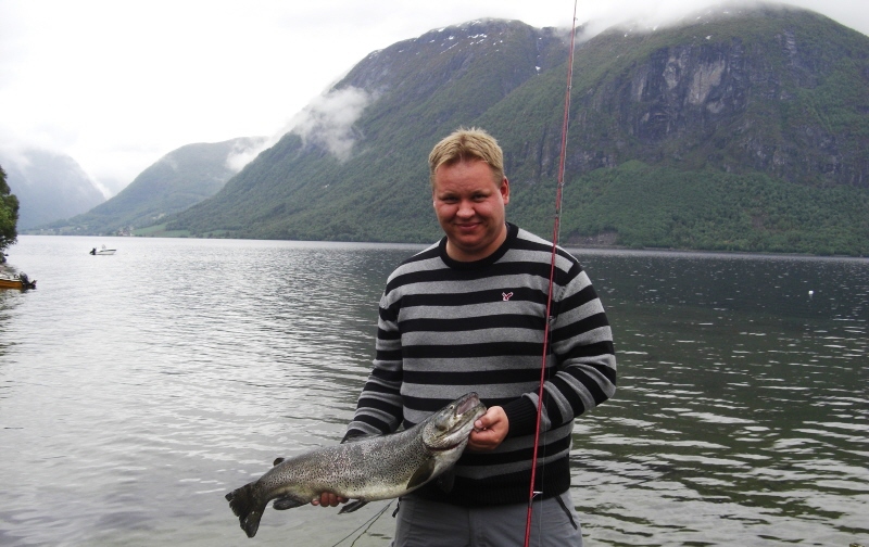 Storørret-varp på wobbler i Jølstravatnet