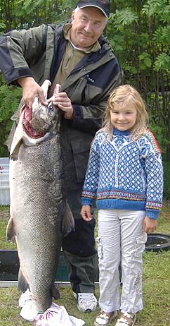 Ny norsk rekord for laks tatt på flue!