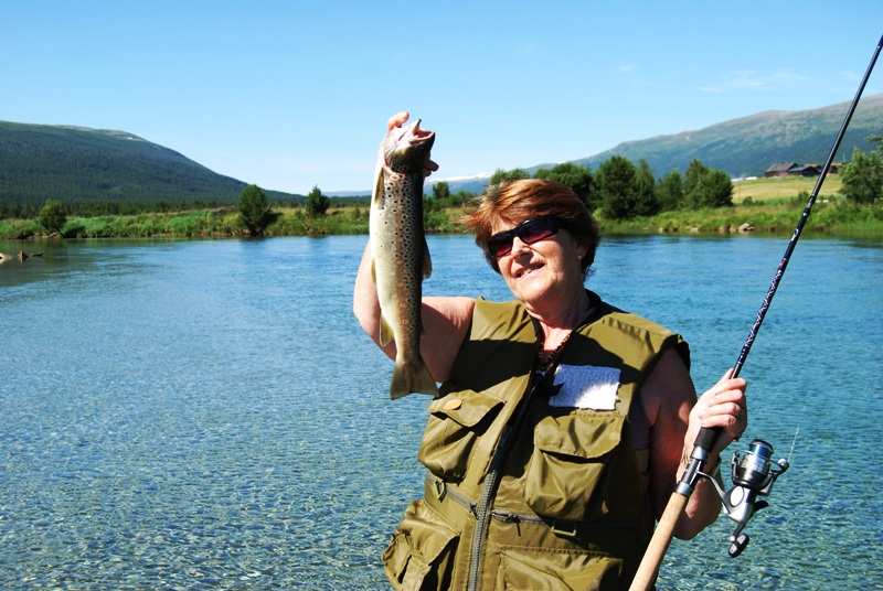 Storfisk på gang i fjellelvene!