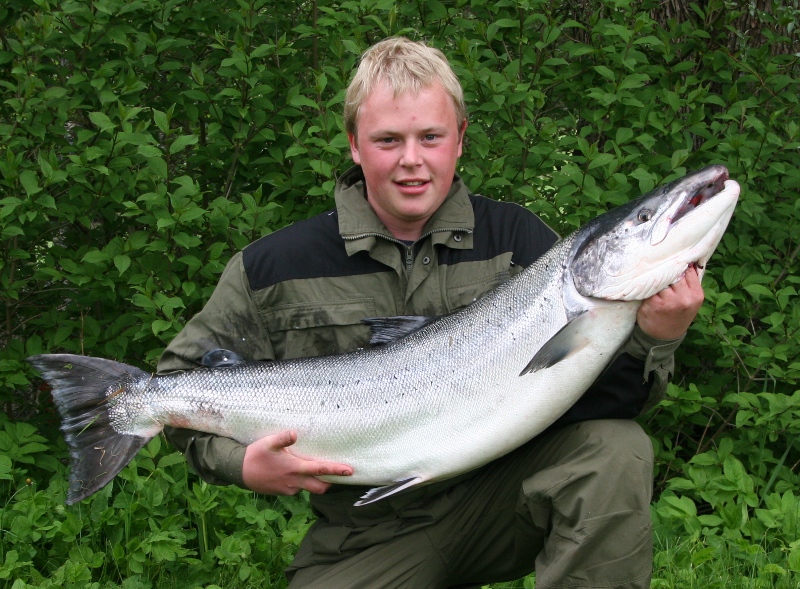 Så er vi i gang, både kong Harald og andre fiskekonger!