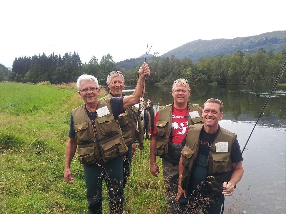 Med gavekort til minnerike fiskeopplevelser i Jølster