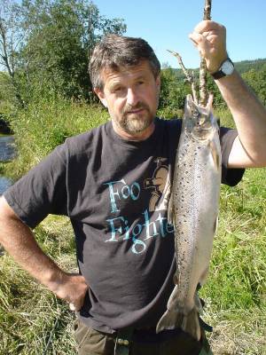 Årgårdselva - verdens beste smålakselv, er nesten fisketom!