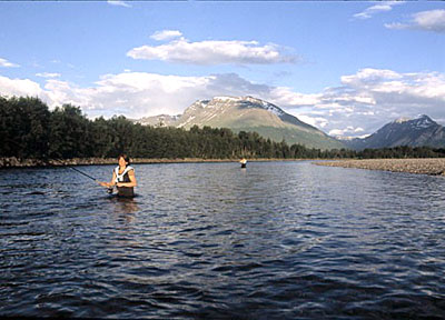 Økning i laks- og sjøørretfangstene i Troms!
