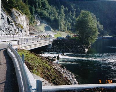 Fiskeforbud ved utløpene fra kraftstasjoner!