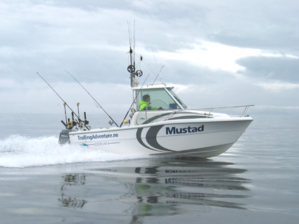 Nå biter Mjøs-ørreten!