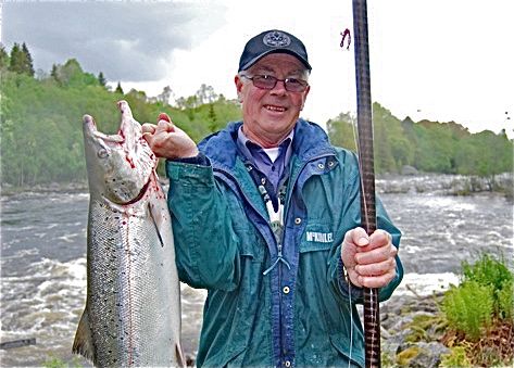 4 lakseelver åpner i natt. Jakob drøyer fangstkvoten! 