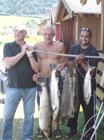 Glad gjeng med 16 laks på 5 dager i Oldenelva!