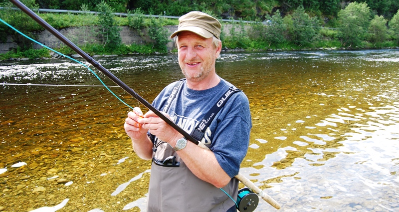 Kraftstasjonen dreper ned lakseyngel de selv setter ut!