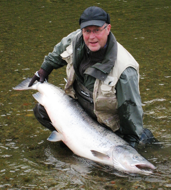 Drømmelaksen i Stabburselva falt for en Blue Charm