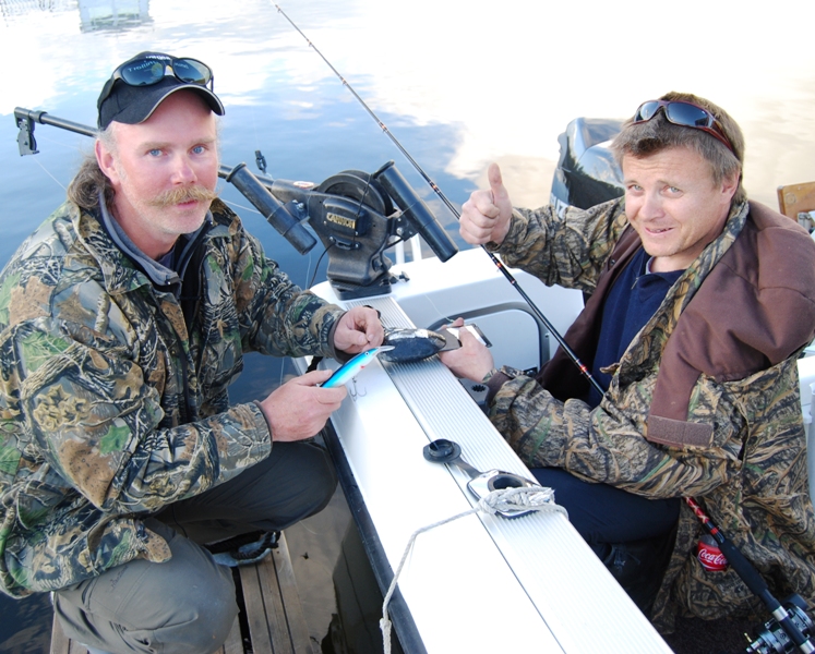 Kan Fiskeguidens team slå de internasjonale proffene?